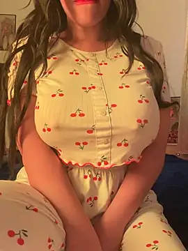 onlyrima_69 Adlı Modelin Canlı XXX Sohbeti