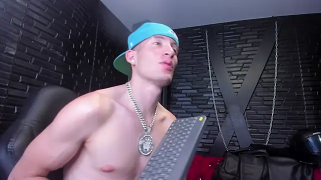hunterheat__ Live XXX-Chat