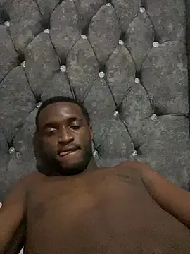 XXX chat uživo modela bigdickk11