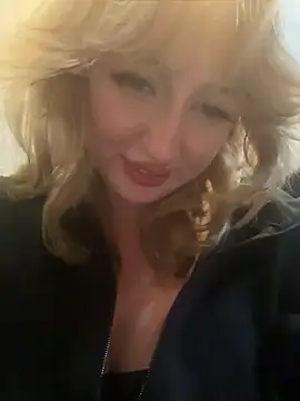 RonnieKiss' Live XXX Chat