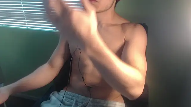 Chat XXX en directo de the1invisibleboy