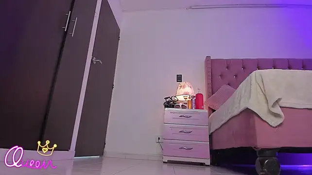 AuroraSimn Live XXX chat