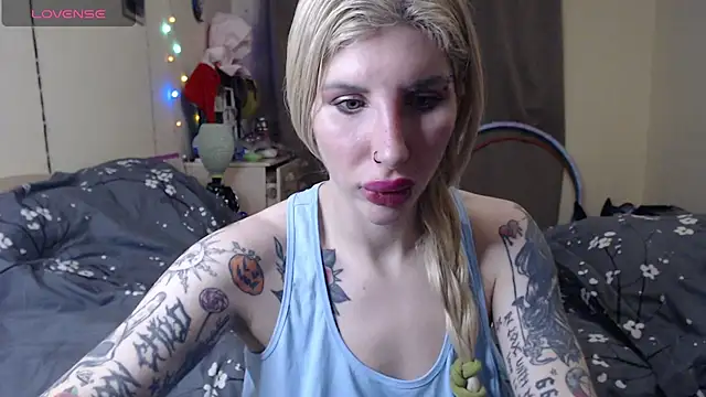 BLACKPeonyy's Live XXX Chat