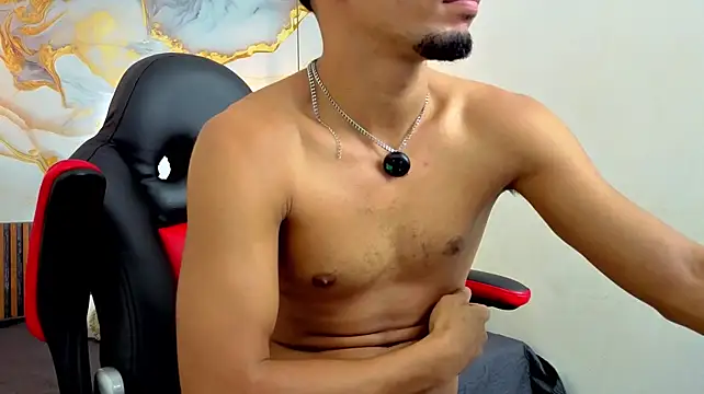 DrakeFoxxのライブXXXチャット
