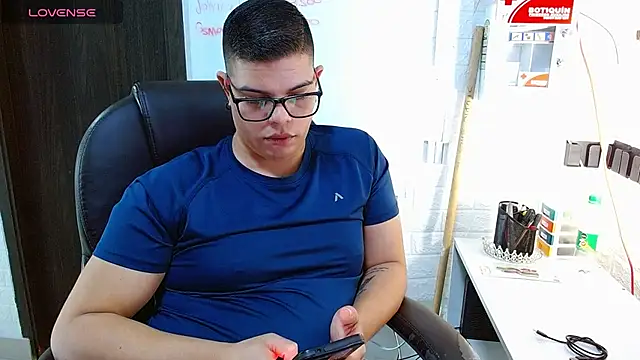 Czat XXX na żywo – Realjoel01