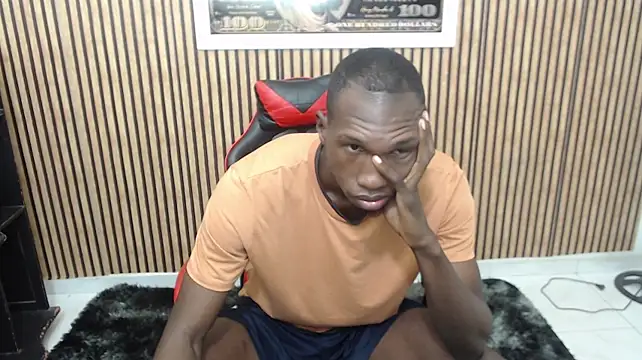 Chat +18 de black30cmdick ao vivo