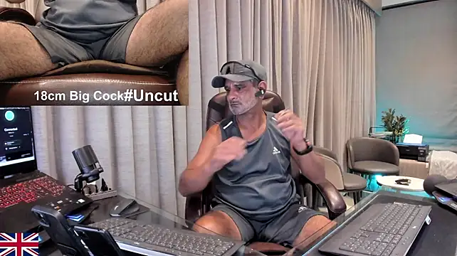 XXX chat uživo modela OnlineBossUK