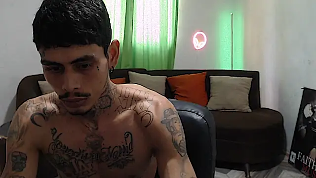 XXX chat uživo modela alpha_zom