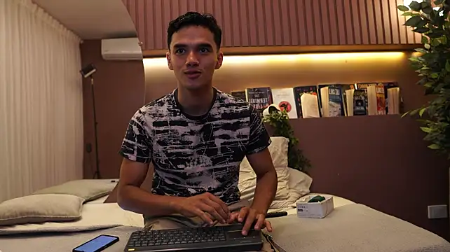 XXX chat uživo modela Jack_Vance