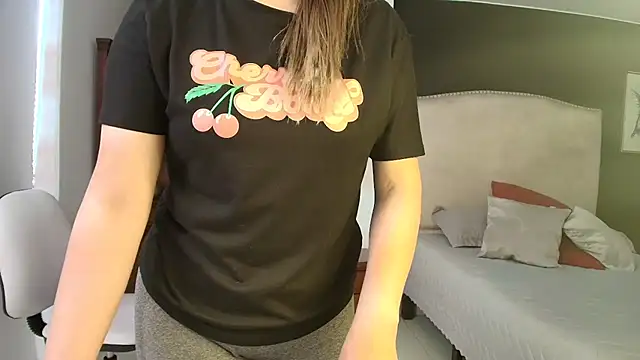 sheryl_jones Chat XXX in diretta