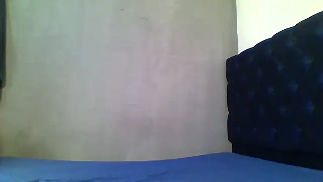 Latinos_2001 live XXX chat