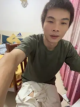 gutou001 现场XXX聊天