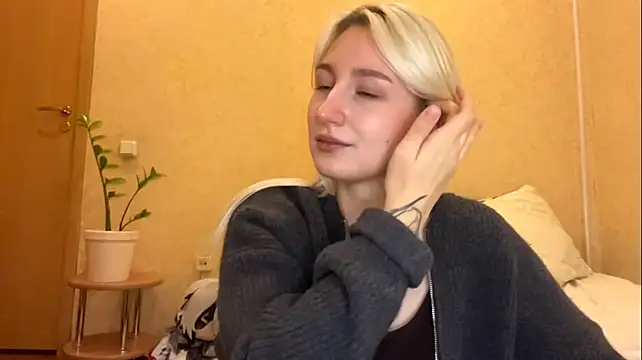 LishaNuding's Live XXX Chat