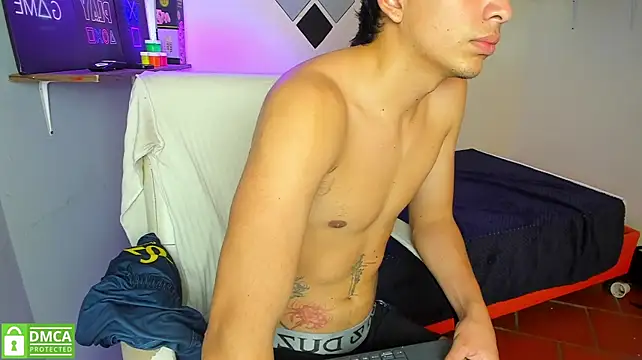 Živý XXX chat Leo_Royce