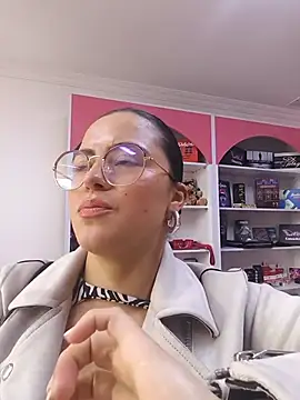 Luna_Rose1's Live XXX Chat
