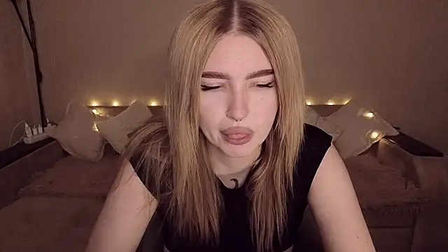 ViolettaLopez's Live XXX Chat