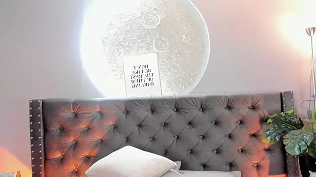 feer_luxx's Live XXX Chat