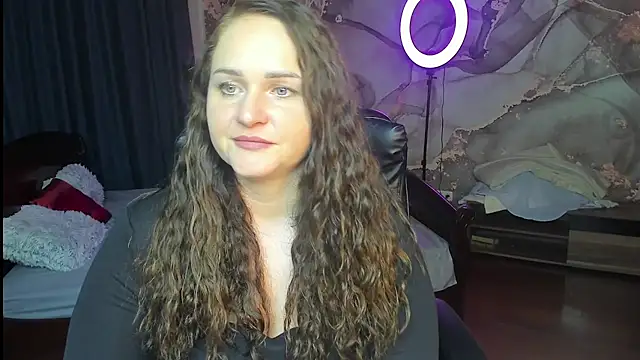 Chorna_Rouse's Live XXX Chat