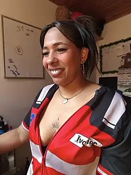 Ivon_C's Live XXX Chat