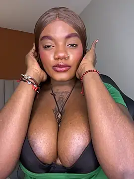 Mia_boobs24 Show in webcam