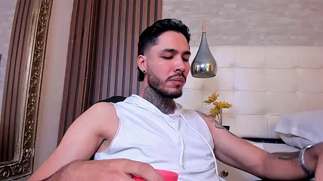 JacksonGreenn Live XXX Chat
