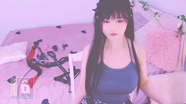 LongoriaEva Adlı Modelin Canlı XXX Sohbeti
