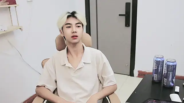 V_I_P_7 Chat XXX live