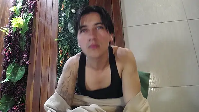 Andy_Joy_ Adlı Modelin Canlı XXX Sohbeti