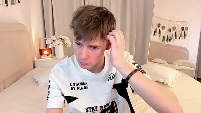 Kyle_Barry Live XXX-Chat
