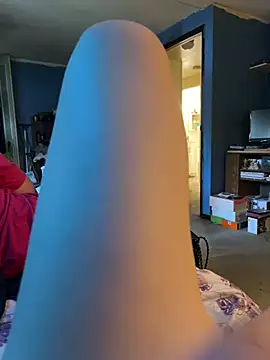 Thickerthenasnickerandkk's Webcam Show