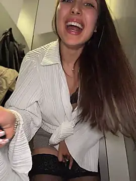 ICrazyOneIRL XXX чат на живо