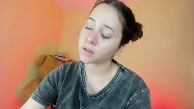 agnes_213's Live XXX Chat