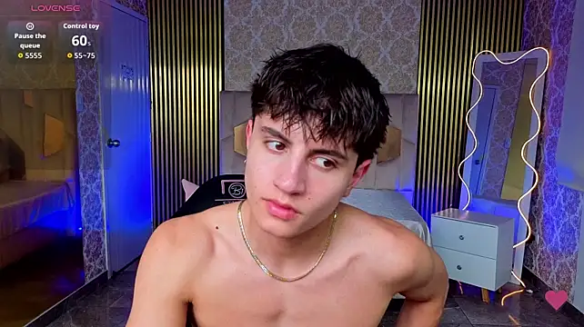 Chat XXX ao vivo de Kyler_tay