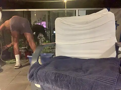 BobyBoy69 Adlı Modelin Canlı XXX Sohbeti