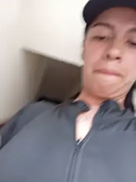 Nathaly_12 XXX чат на живо
