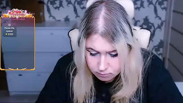 yourkarma_2_0's Live XXX Chat