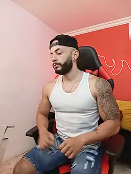 Chat +18 de Mike_savage3 ao vivo