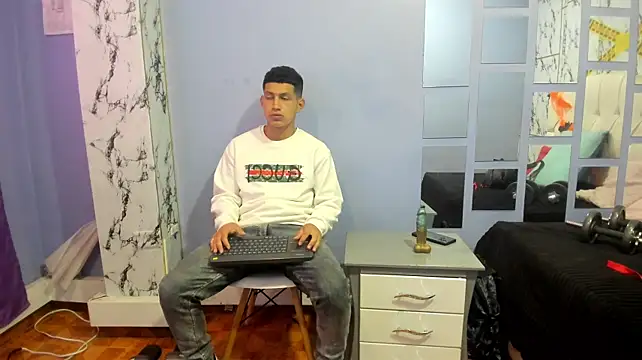 Tony_Zackk1 élő XXX-chatje