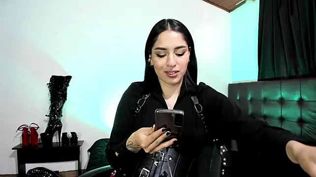 Chat XXX en directo de MistressVenena