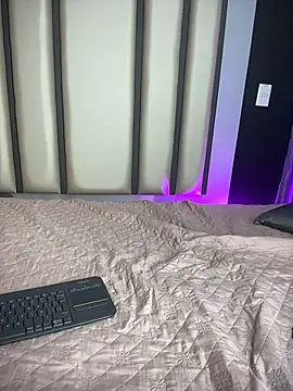 Maddie_01's Live XXX Chat