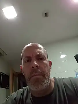 jarro88 Adlı Modelin Canlı XXX Sohbeti
