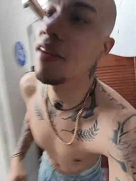 AlphaMasterXxx Chat XXX live