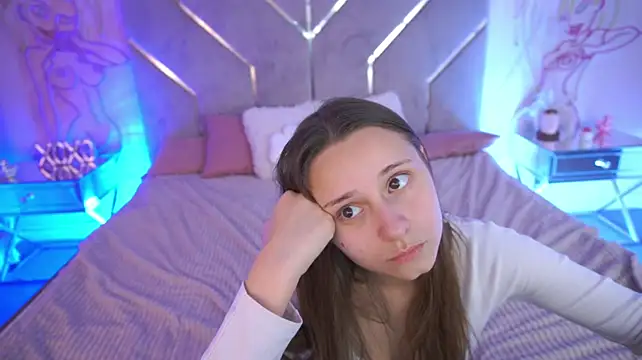 Živý XXX chat TinyNatalie