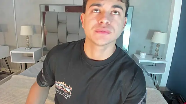 Charlie___Musk 라이브 XXX 채팅