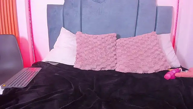 Chat +18 de pamela_scott069 ao vivo
