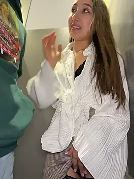 Show modela ICrazyOneIRL na web-kameri