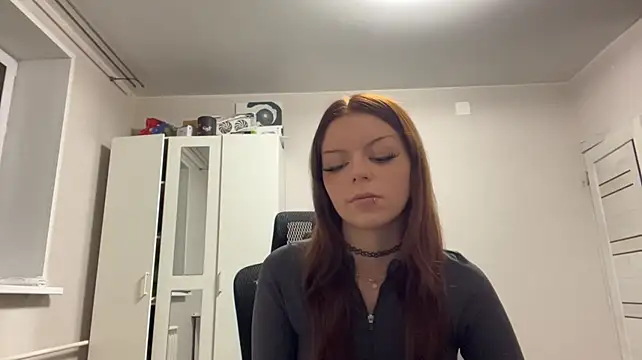 XXX chat uživo modela EuniceDomann