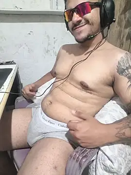 Chat +18 de gtzmoreno ao vivo