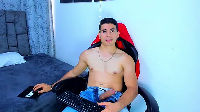 DarellTheseo Live XXX-chat