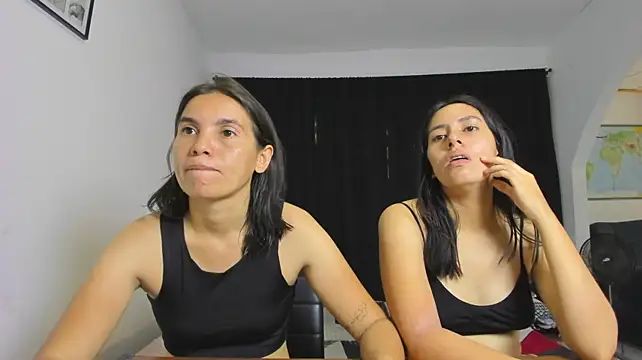 Soffy_Emily_sleepers' Live XXX Chat